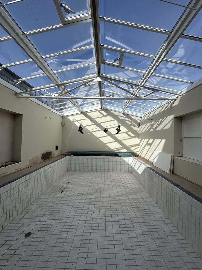Pool room before refurbishment, Hamptonne House